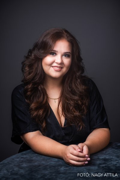 Fenyvesi Gabriella Rea (operastúdió)