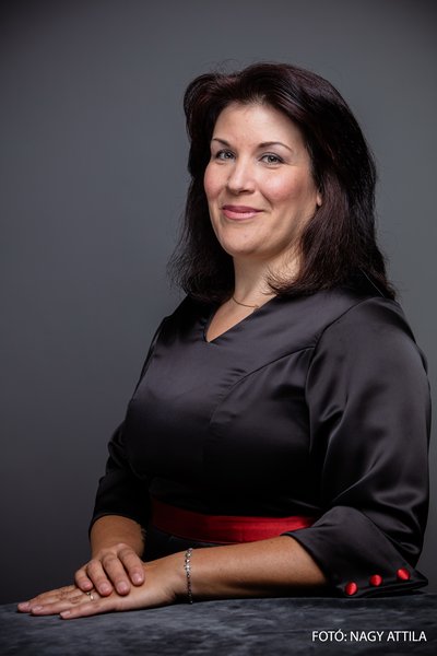 Ostyányiné Heresznyei Eszter