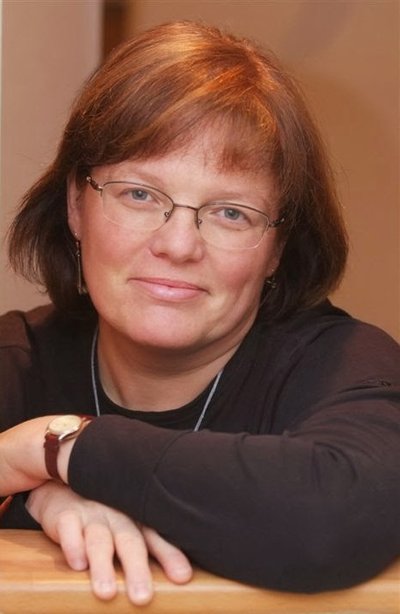 Éva Szendrényi